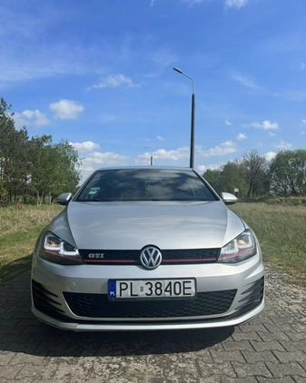 Volkswagen Golf cena 49000 przebieg: 102000, rok produkcji 2016 z Leszno małe 67